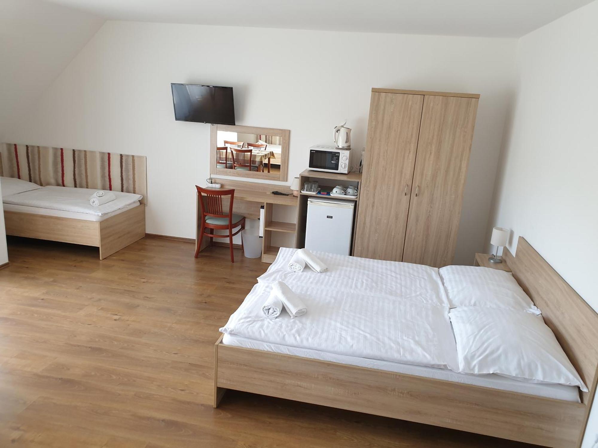 Adam Apartmanhaz Siófok Zimmer foto